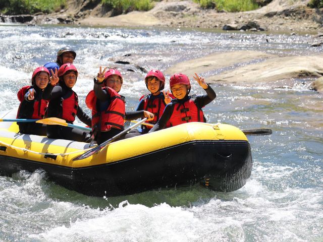 ラフティング楽しい♪_Team Adventure