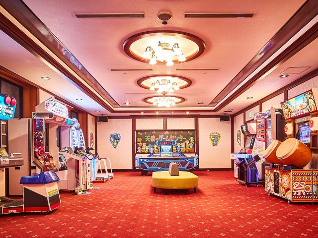 大人も一緒に楽しめる大型ゲームセンター_アンダの森 大阪天王寺タワー