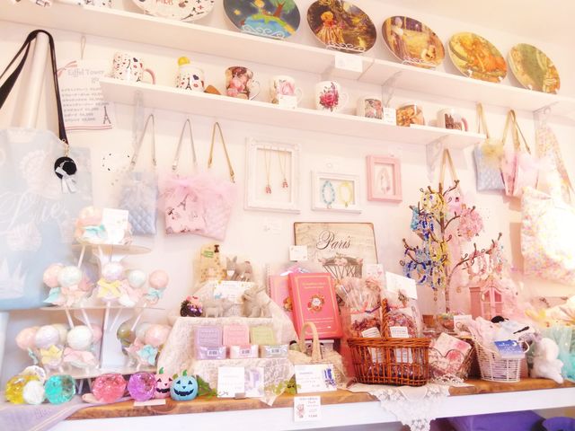 バッグやアクセサリー、バレエ雑貨などを制作しています_atelier Lilie