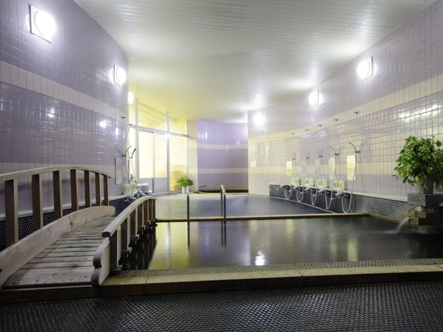 ぬる目の刺激の少ない泉質なので、ついつい長湯をしてしまいそうです_そうづきょう温泉・錦パレス