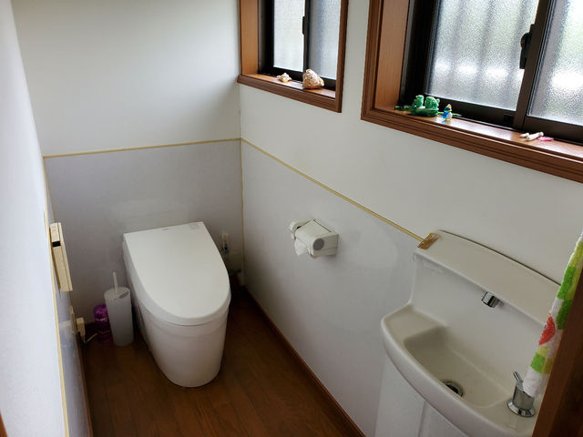 清潔な水洗トイレを設置してます。_山国ぶどう園