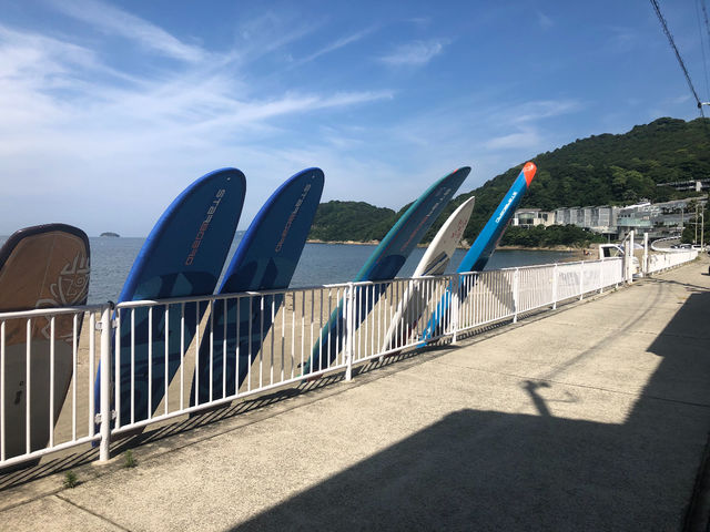 店の5メートル前がビーチです_me-too SUP