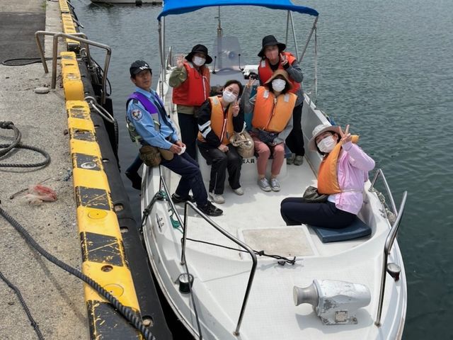 馬篠漁港の岸壁に一時係留_特定非営利活動法人 東かがわ観光船協会