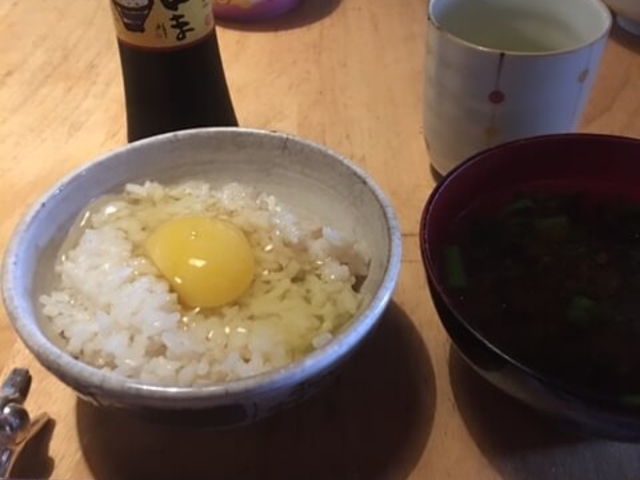 宿泊のお客様は絶品の卵かけご飯がつきます。_亀成園