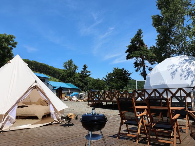 コットンテント外観_NORTH GLAMPER富良野