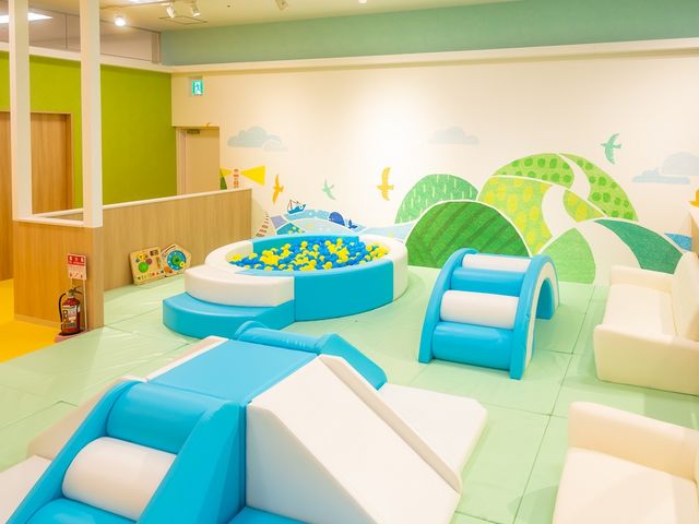 屋内の遊び場!だから暑い日も寒い日も雨の日も天気を気にせずゆっくり遊べる全天候型屋内遊園地。_ワクワクパラダイス 名古屋茶屋店