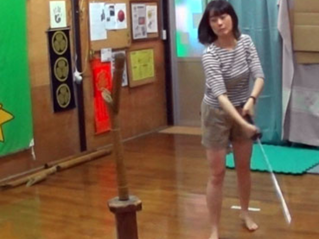 真剣で実際に斬る体験ができます_正柳館 鹿嶋道場