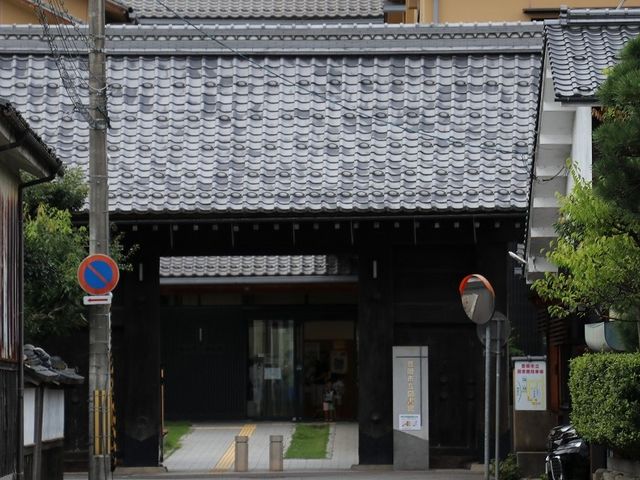 旧豊岡県庁正門