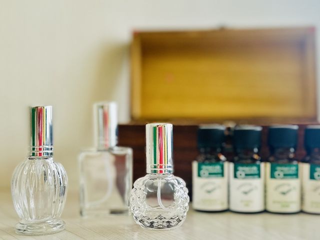 自分だけのオリジナルアロマ香水作り_アロマテラピーとハーブの専門店 フィトナチューラ