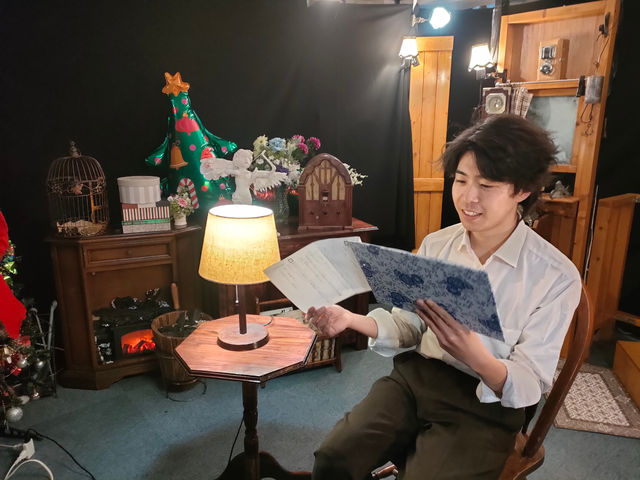 朗読ワークショップの公演風景です。_朗読・演技・滑舌・ワークショップ・教室