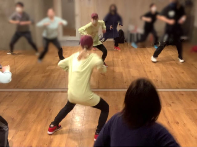 【グループレッスン】レッスン中の様子です。_Gummies Dance School