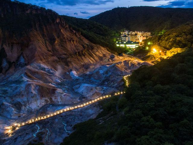 地獄谷からの登別温泉の風景_adex base