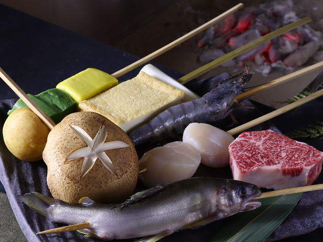 囲炉裏ながつき