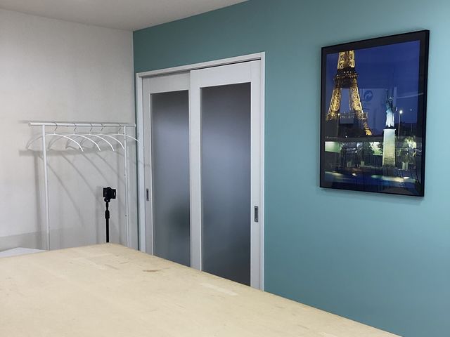 2400x1200の大きな作業台に4名の少人数制なのでゆったりしています_Atelier HIRO