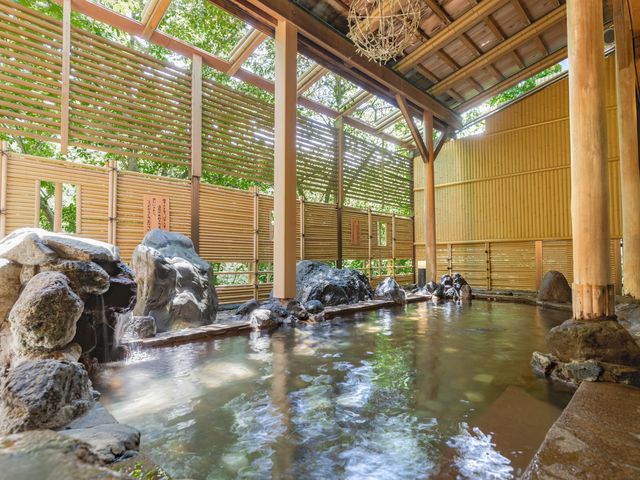 露天風呂(男女入替制)_大江戸温泉物語 山中彩朝楽