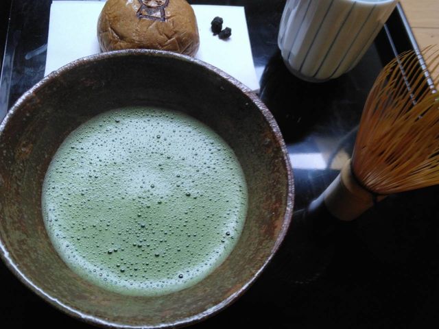 抹茶をのんでごゆっくりしてください_大阪市福島区 茶道体験
