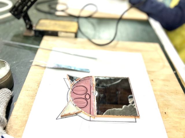 いろいろな工程が楽しめます_ステンドグラスにゆら