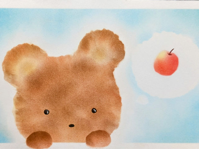 くまちゃんのふわふわが伝わるでしょうか?
りんごのところ
メッセージを入れても楽しいですね。
目に白を入れて光らせるのが かわいくなるコツです。
_パステルアートaoitori