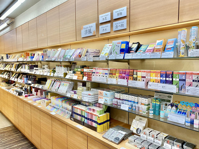 香源銀座本店 1階売場_お香手作り文化体験 お香専門店 香源 銀座本店