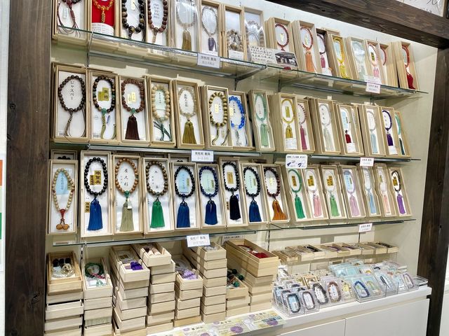 香源上野店 1階売場 数珠コーナー_お香手作り文化体験 お香専門店 香源 上野店