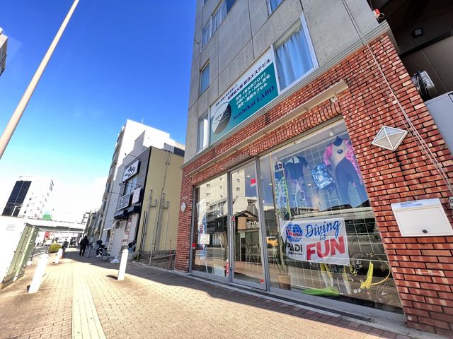 店舗前_トゥルーノース船橋