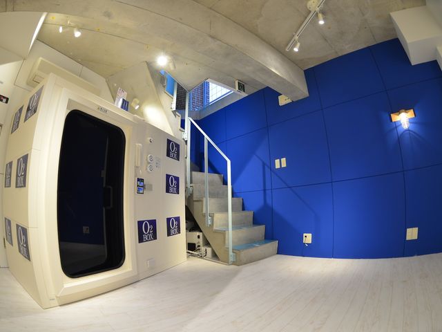 室内に酸素BOXもありダイビング後のリフレッシュにもお使いいただけます。_トゥルーノース船橋