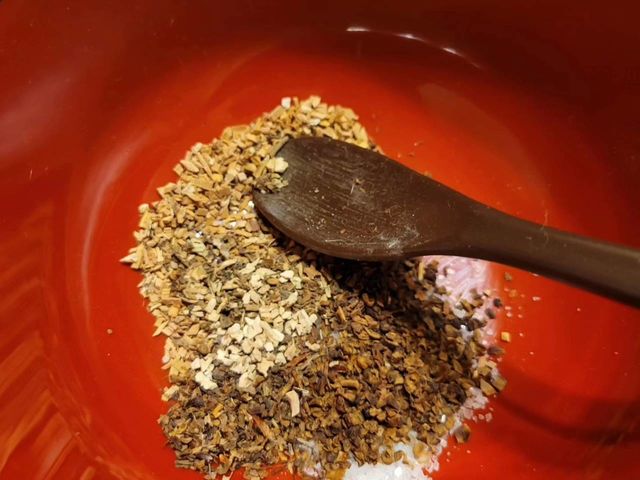 お香の分量、種類はご自分で決めて調合して頂けます。_天然お香葉音(はおん)