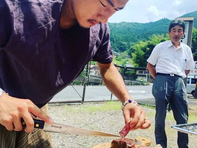 職人による、肉捌き!_手ぶらBBQ室生