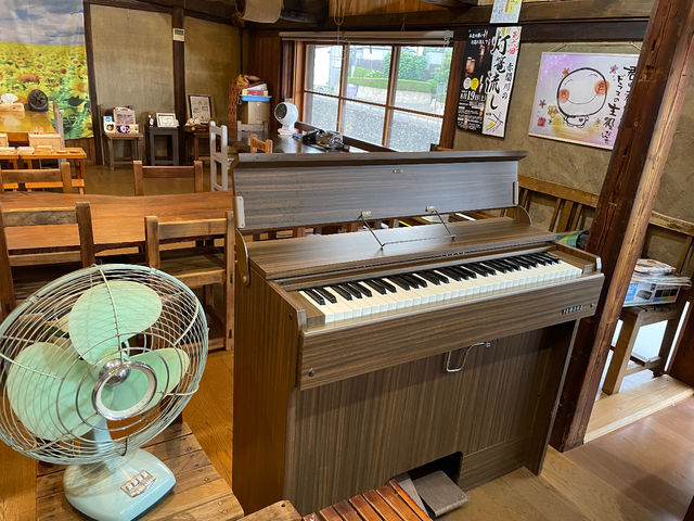 ほっこりレトロアートカフェ