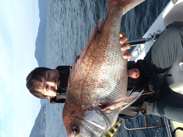 金華山方面も青物、根魚、真鯛が狙えます。_釣船 よいちょまる