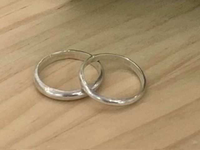 カップルで、お友達と!もちろんご家族でも、楽しい思い出とシルバーリング作りはいかがですか?_utaring