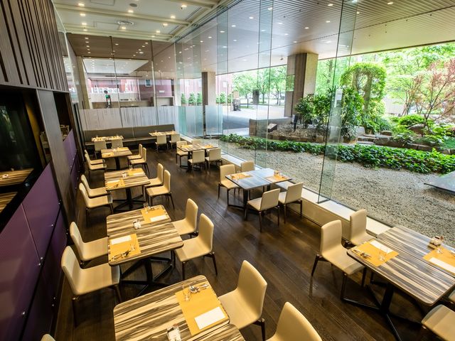 フリュティエ店内_ANAクラウンプラザホテル広島