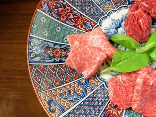 タンとハラミ 焼肉いたるの写真1