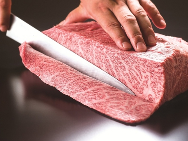 焼肉ダイニング牛源 愛西店の写真1