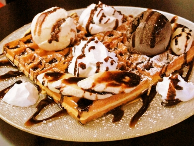 GARAGE CAFE DOTOの写真1