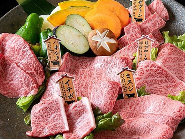 肉匠 迎賓館 田原本店の写真1