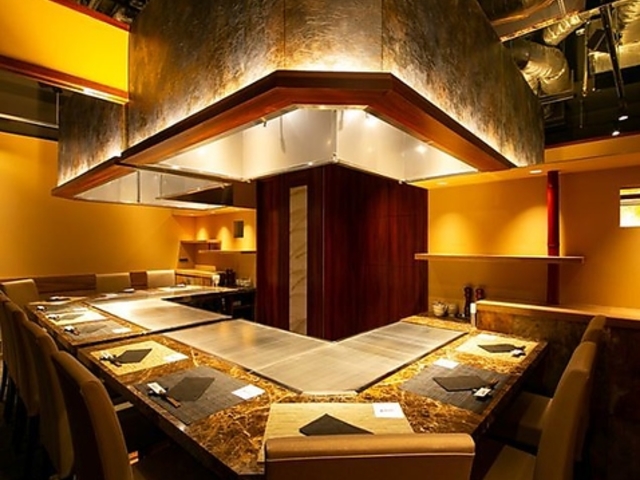 神戸牛すてーきIshida. LINKS UMEDA店の写真1