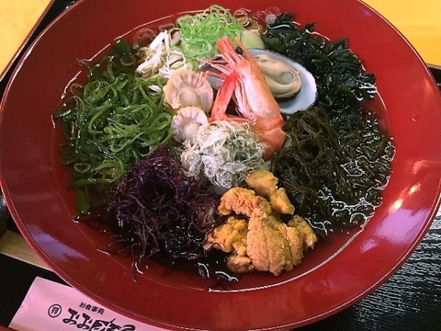 お食事処 おおみ屋の写真1