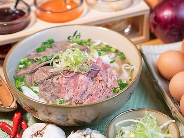 La Hanoi Deli ラ ハノイ デリ 上本町店の写真1
