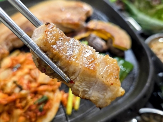 韓国diningイチュンの写真1