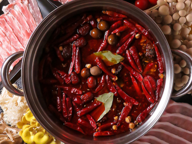 火鍋専門店 浪漫座 ろまんざの写真1