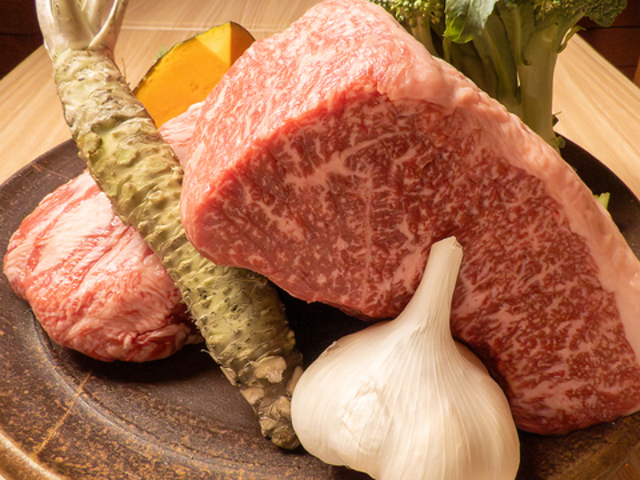 肉料理 茶そば つるぎの写真1