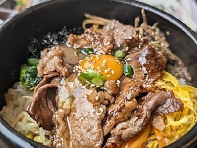 韓ビビンバ石焼家の写真1