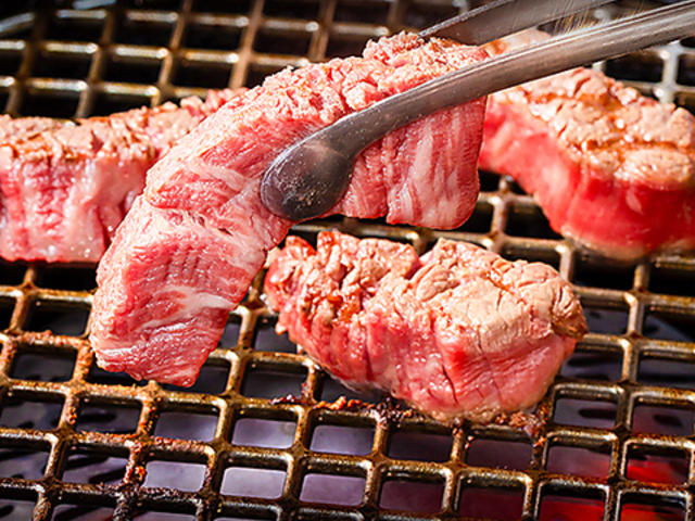 焼肉ゴールデンビーフ 松本駅前の写真1