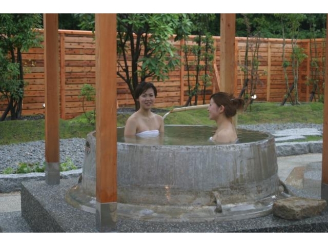 七釜温泉ゆ?らく館