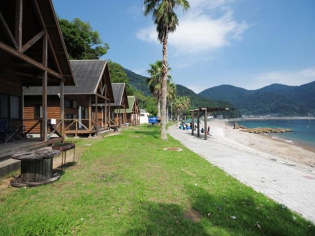 瀬会公園キャンプ場(佐伯市瀬会公園簡易宿泊施設)の写真1