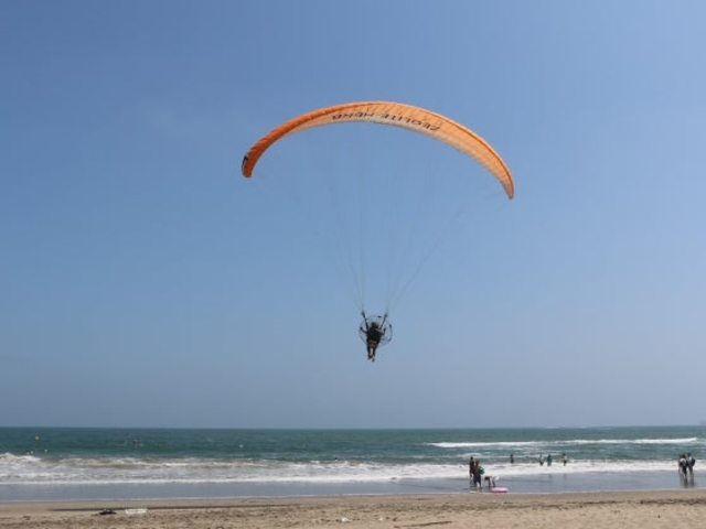 パラグライダー体験の写真1