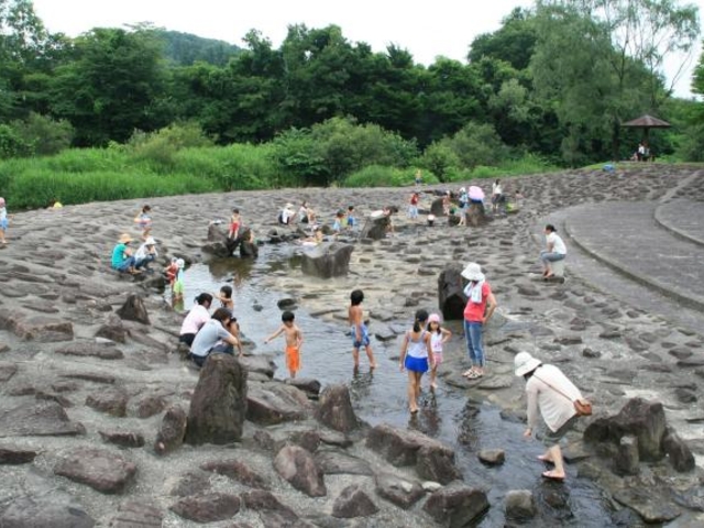 蛇石せせらぎ公園の写真1
