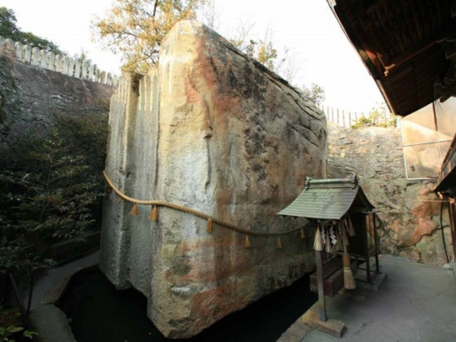 生石神社「浮石資料館」の写真1