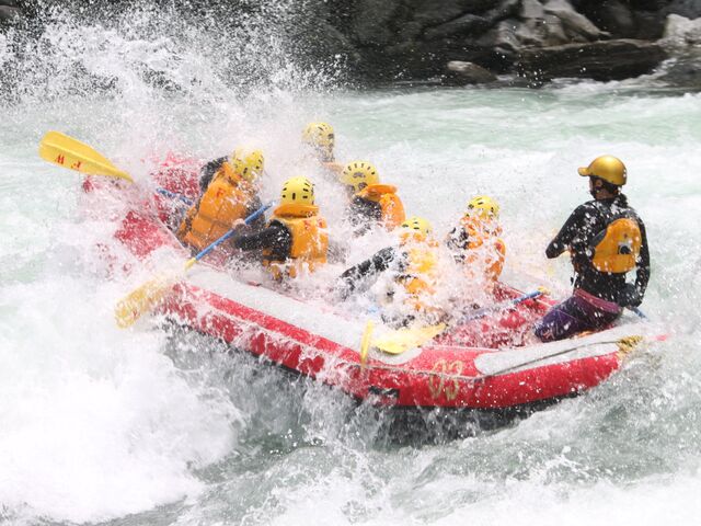 吉野川ラフティングの写真1